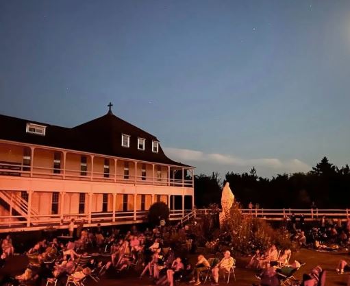 Image: Courtyard Stargazing at CMPSC